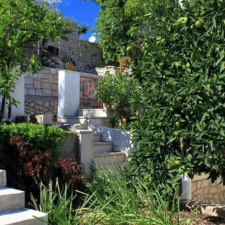 9236b * Λομπάρδα